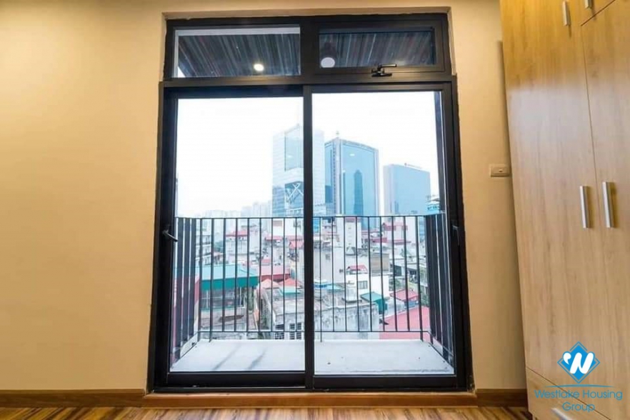 Stylish-looking 1-bedroom apartment on Tran Duy Hung Str.