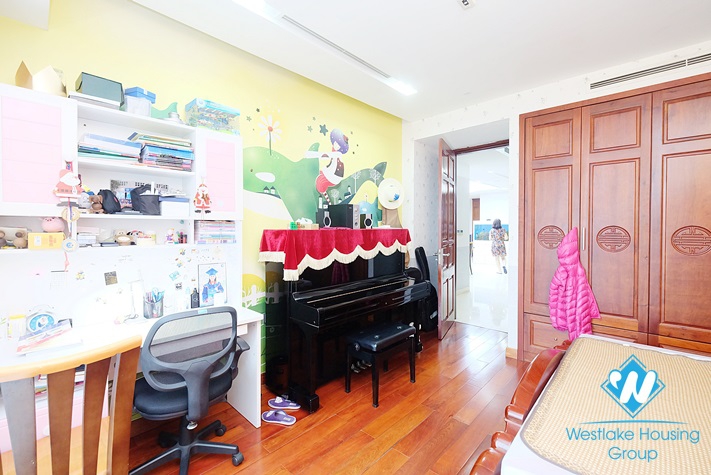 A delightful and cozy 3 bedroom apartment rental in Ciputra L Building