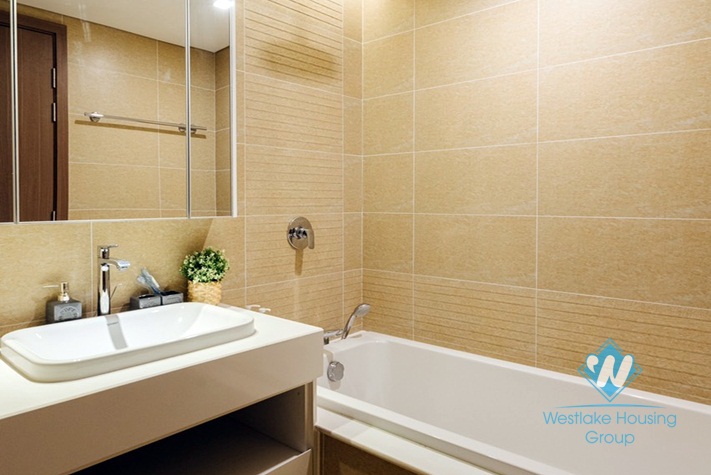 Brand new and cozy 2 bedroom apartment for rent in Metropolis, Ba dinh
