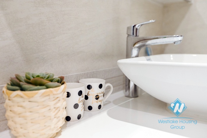 Brand new and cozy 2 bedroom apartment for rent in Metropolis, Ba dinh