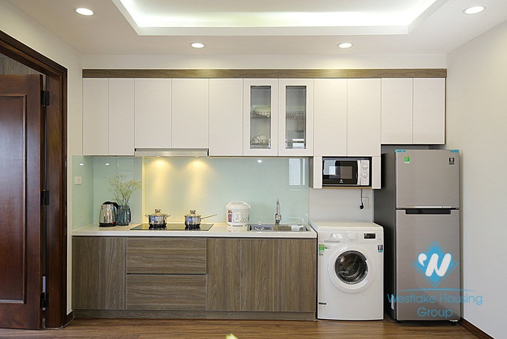 Newly and good quality 1 bedroom apartment for rent in Dao tan, Ba dinh