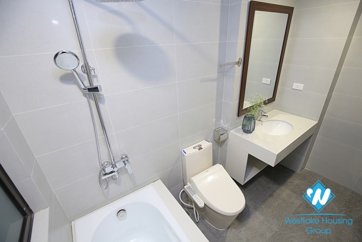 A Brand- New Affordable 01 bedroom Apartment with Charming balcony for rent in Dao Tan