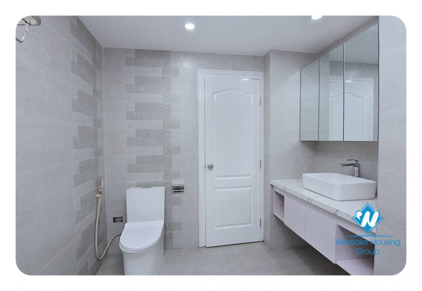 Modern and spacious 1-bedroom on To Ngoc Van Str. 