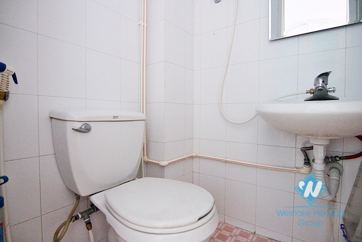 An afforable 3 bedroom house for rent in Xuan dieu, Tay ho, Ha noi