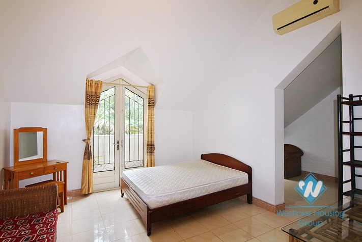 An afforable 3 bedroom house for rent in Xuan dieu, Tay ho, Ha noi