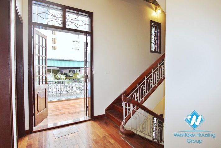 Unfurnished house is available for rent in Tay Ho, Hanoi