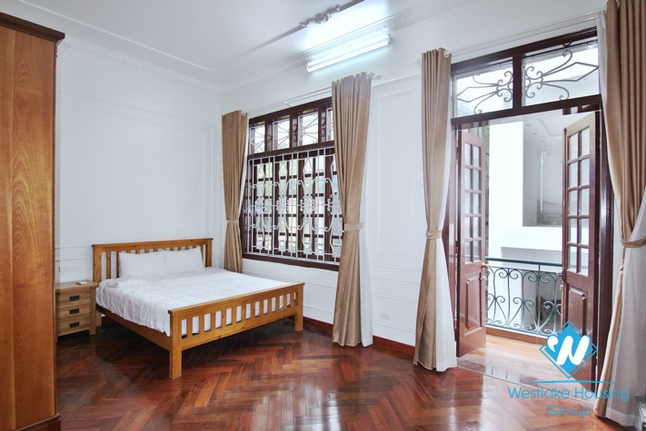 Unfurnished house is available for rent in Tay Ho, Hanoi
