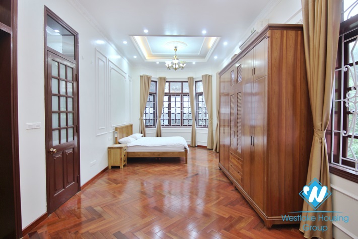Unfurnished house is available for rent in Tay Ho, Hanoi