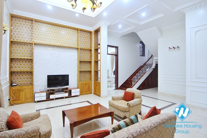 Unfurnished house is available for rent in Tay Ho, Hanoi