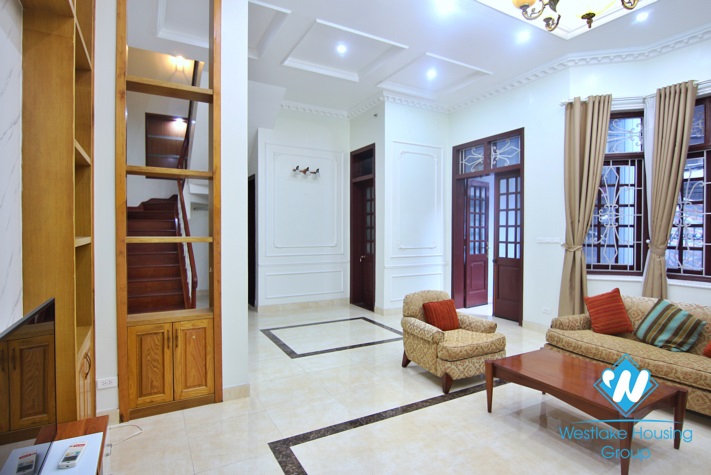 Unfurnished house is available for rent in Tay Ho, Hanoi