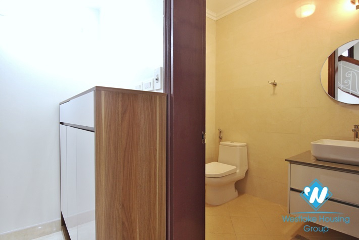 Unfurnished house is available for rent in Tay Ho, Hanoi