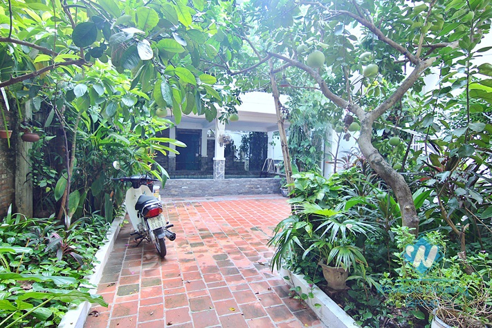 Affordable house with swimming pool for rent in Tu hoa, Tay ho, Ha noi