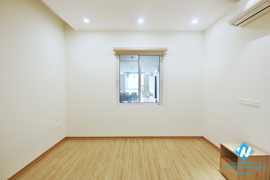 Gorgeous lake view apartment for rent on Quang An street, Tay Ho