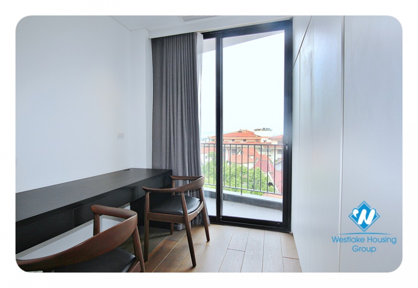 Absolutely stunning 2-bedroom apartment on To Ngoc Van Str