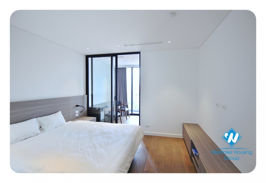 Absolutely stunning 2-bedroom apartment on To Ngoc Van Str