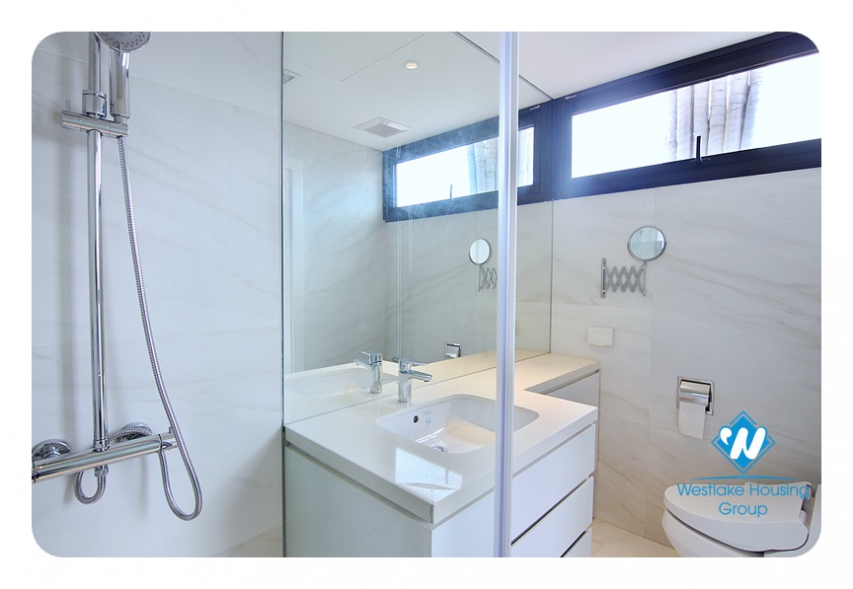 Absolutely stunning 2-bedroom apartment on To Ngoc Van Str