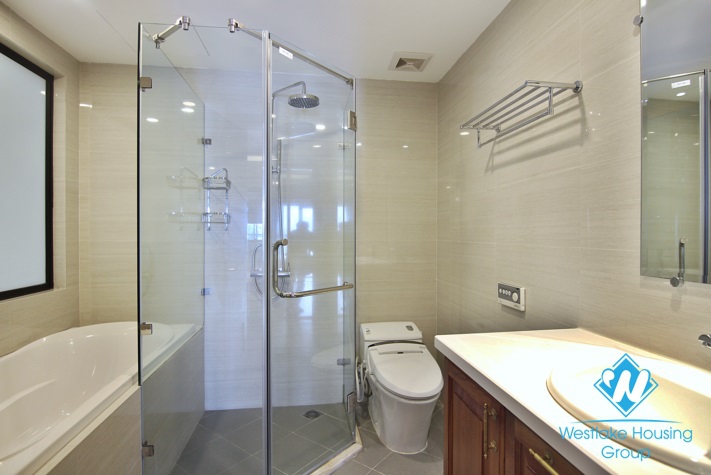 An extremely gorgeous 2 bedroom apartment for rent on Xuan Dieu street. 
