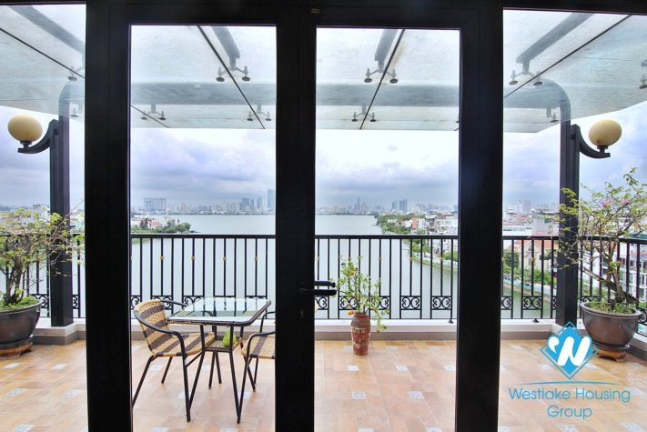 An extremely gorgeous 2 bedroom apartment for rent on Xuan Dieu street. 
