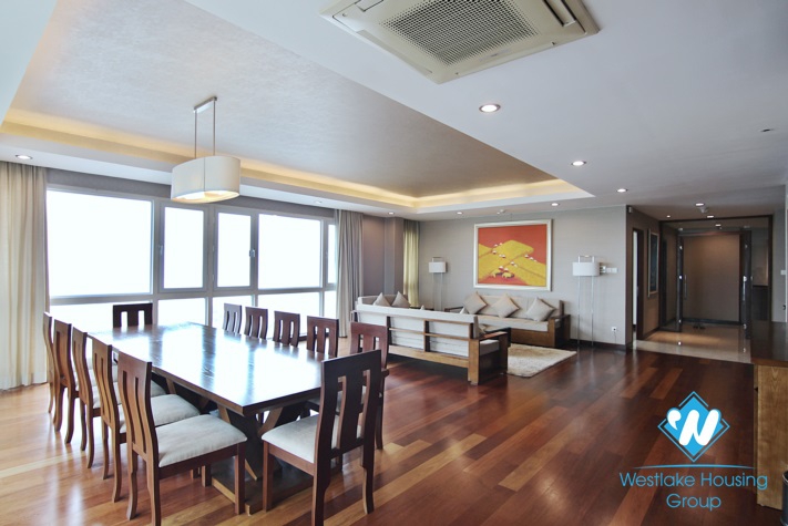 An excellent duplex apartment rental in Fraser Suites, Hanoi