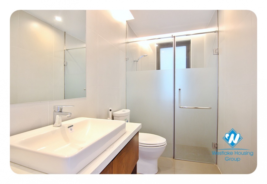 Beautiful bright 2-bedroom apartment on Tu Hoa Street, Tay Ho, Ha Noi