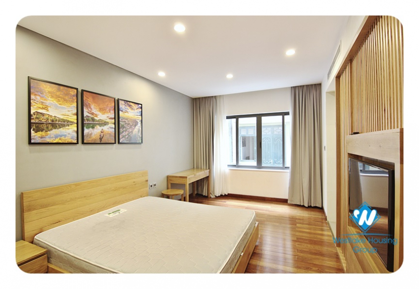 Beautiful bright 2-bedroom apartment on Tu Hoa Street, Tay Ho, Ha Noi