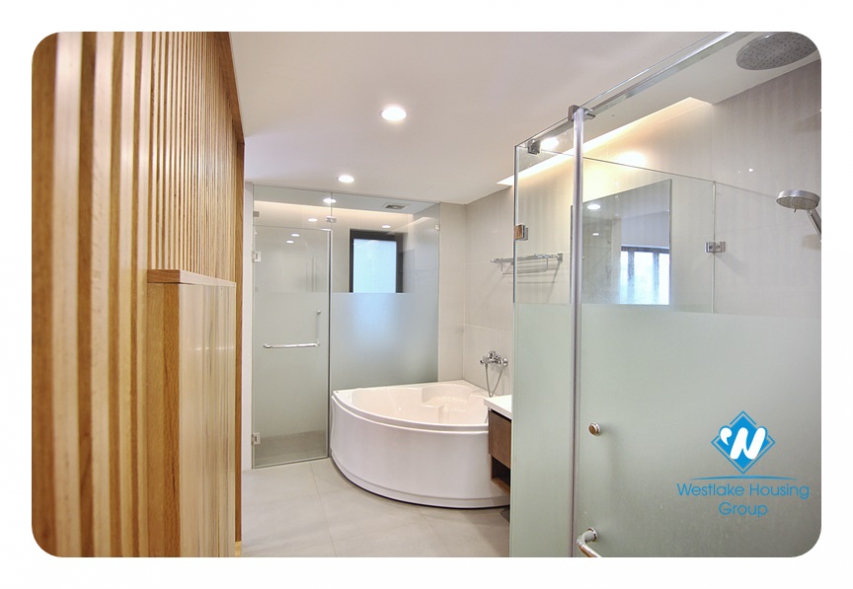 Beautiful bright 2-bedroom apartment on Tu Hoa Street, Tay Ho, Ha Noi