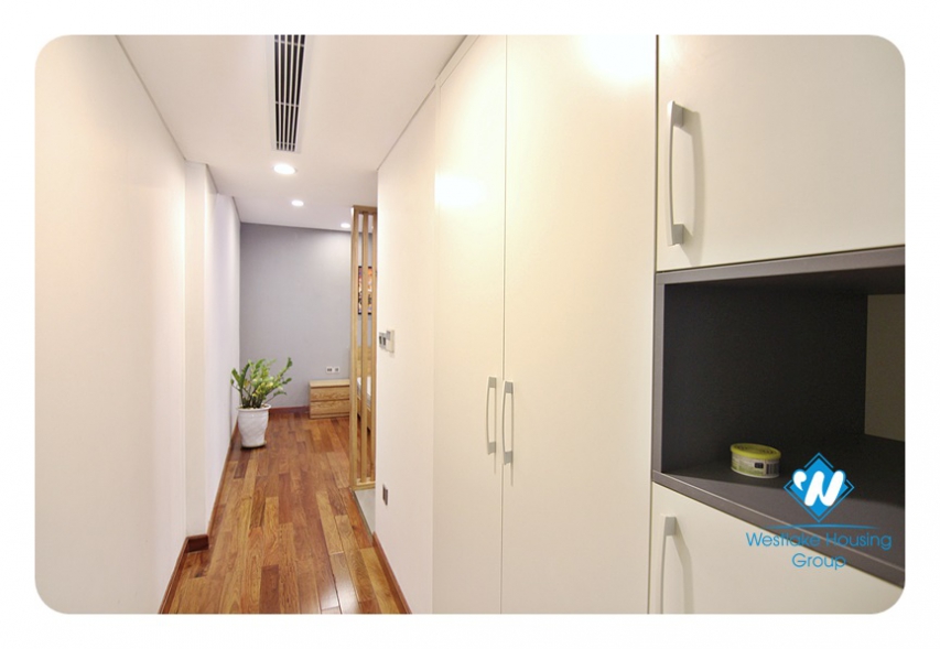 Beautiful bright 2-bedroom apartment on Tu Hoa Street, Tay Ho, Ha Noi