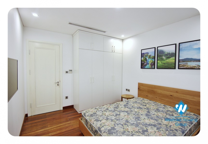Beautiful bright 2-bedroom apartment on Tu Hoa Street, Tay Ho, Ha Noi