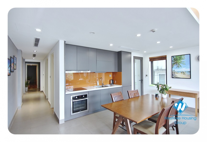 Beautiful bright 2-bedroom apartment on Tu Hoa Street, Tay Ho, Ha Noi