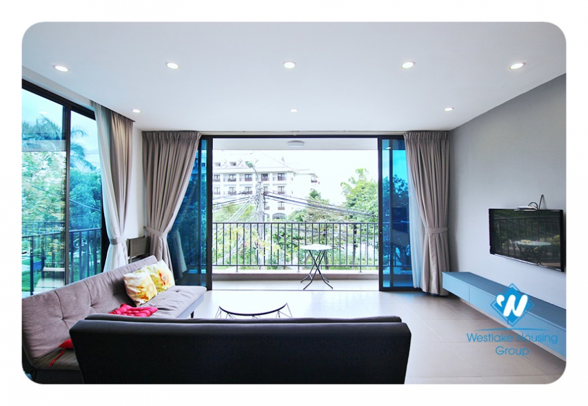 Beautiful bright 2-bedroom apartment on Tu Hoa Street, Tay Ho, Ha Noi