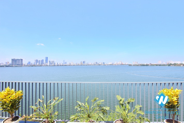A brand new with lake view one bedroom apartment in Tay Ho District