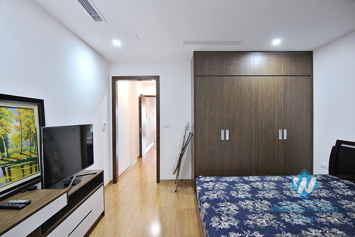 Newly and spacious 1 bedroom apartment for rent in Tay ho, Ha noi