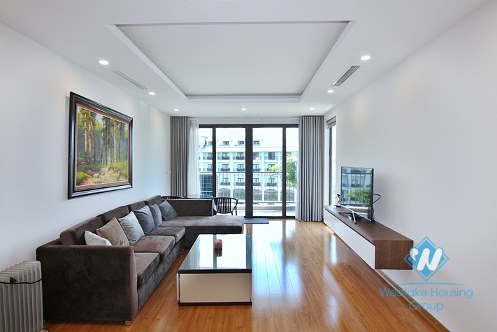 Newly and spacious 1 bedroom apartment for rent in Tay ho, Ha noi