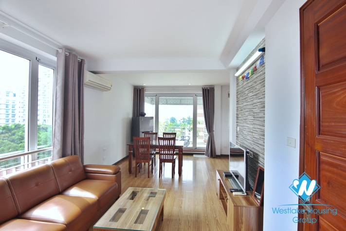Rooftop 1 bedroom apartment with city and lakeview