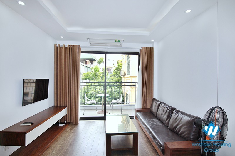 Absolutely stunning 1-bedroom apartment with a big balcony in Yen Phu 