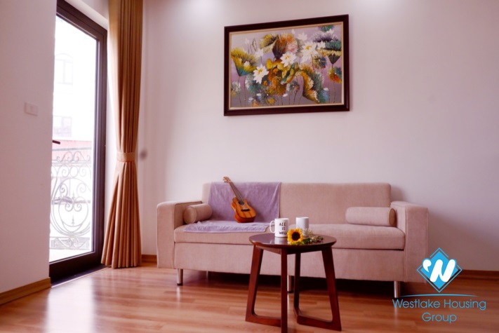 A delightful, spacious apartment for rent on Van Bao, Ba Dinh District