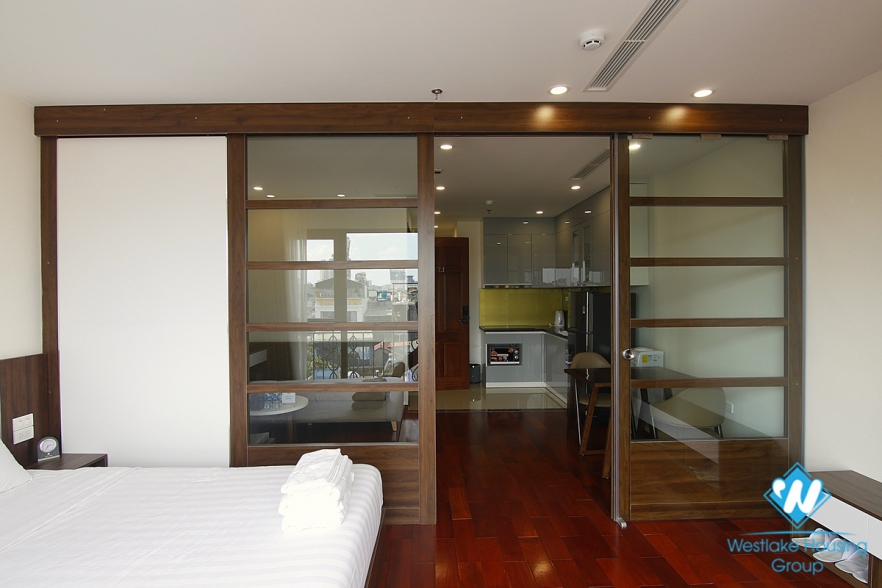 A  Fashionable and modern furnitured apartment with 1 bedroom for rent on Ba Dinh 