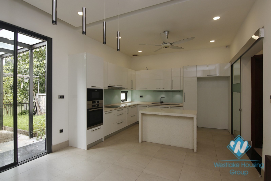 Beautiful four-bedroom townhouse villa in Vinhome Riverside near BIS international school