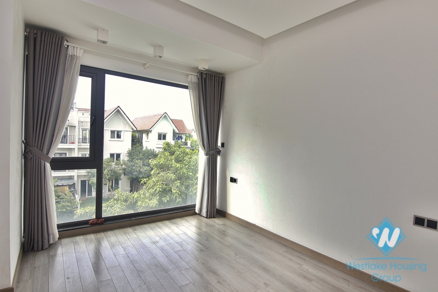 Beautiful four-bedroom townhouse villa in Vinhome Riverside near BIS international school