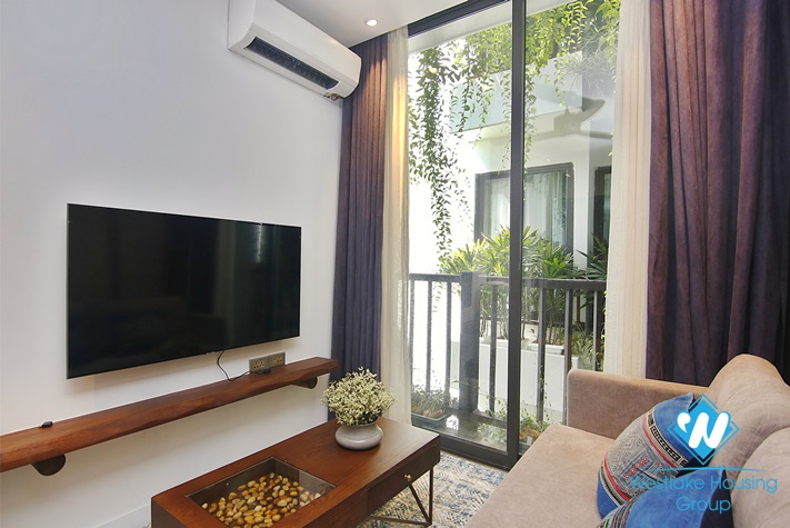 One bedroom apartment for rent in Hoan Kiem district, near Cua Dong street