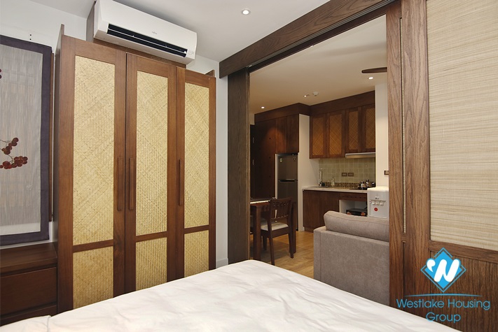 One bedroom apartment for rent in Hoan Kiem district, near Cua Dong street