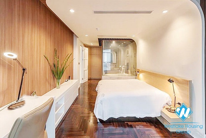 Spendid apartment with gorgeous lake view for rent in WaterMark, Tay Ho