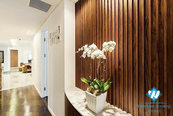 Spendid apartment with gorgeous lake view for rent in WaterMark, Tay Ho