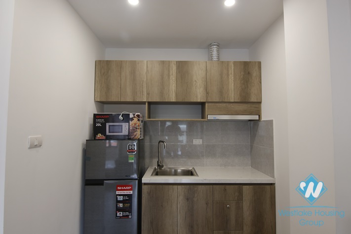 Bright studio for rent in Linh Lang street, Ba Dinh, Ha Noi