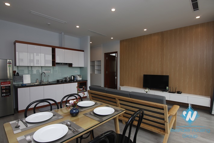 Brigh two bedrooms apartment for rent in Hoang Hoa Tham, Ba Dinh