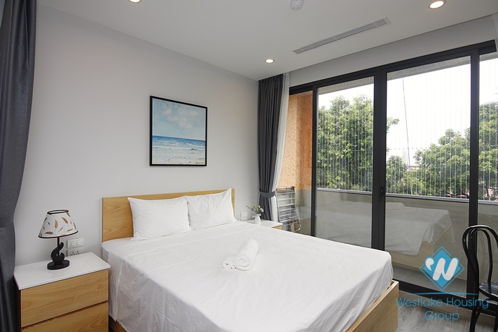 Bright studio for rent in Hoang Hoa Tham st, Ba Dinh