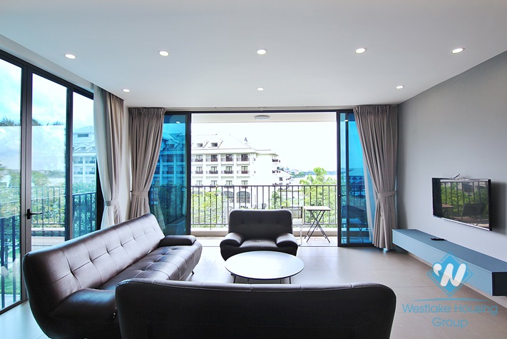 Lake view two bedrooms apartment for rent in Tu Hoa, Tay Ho