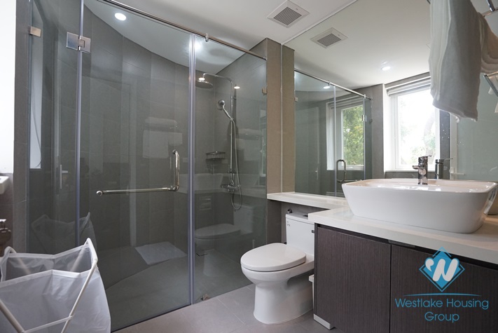 Bright studio for rent in Pho Duc Chinh street, Ba Dinh, Ha Noi