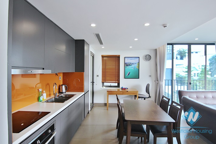 Lake view two bedrooms apartment for rent in Tu Hoa, Tay Ho
