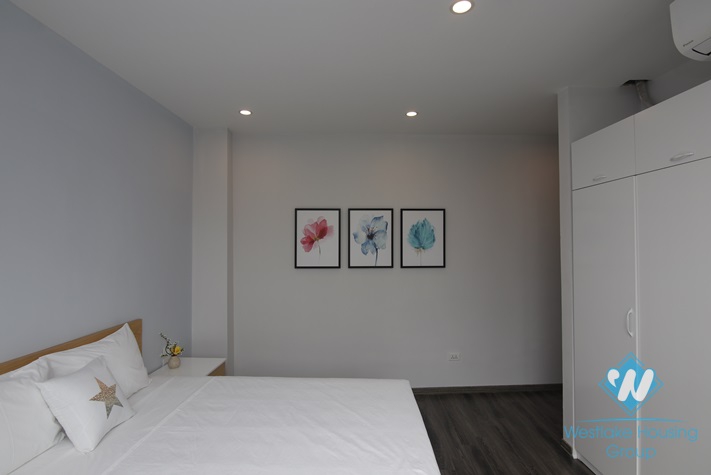 Brand new two bedrooms apartment for rent in Hoang Hoa Tham, Ba Dinh